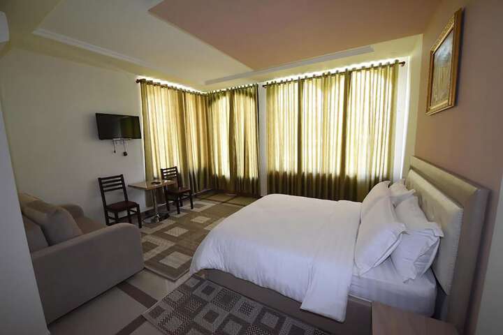 Room 16 of 139