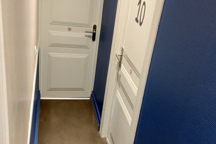 Room 19 of 77