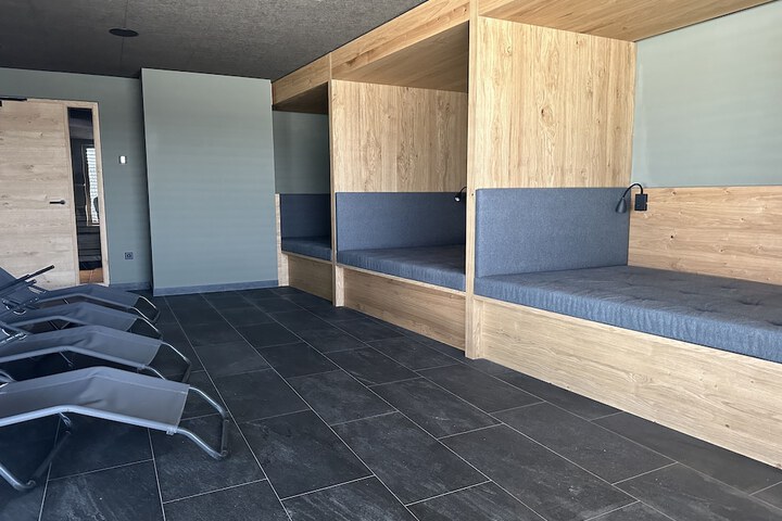 Spa 43 of 57