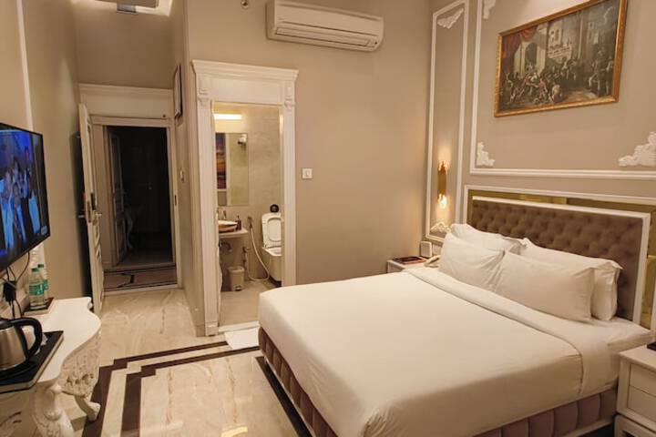 Anant Palace Hotel