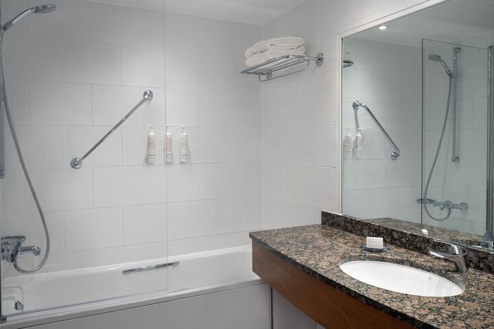 Room 16 of 51