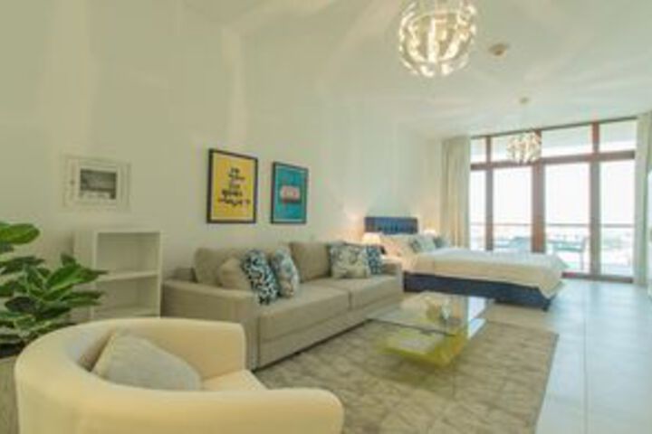 Room 16 of 18