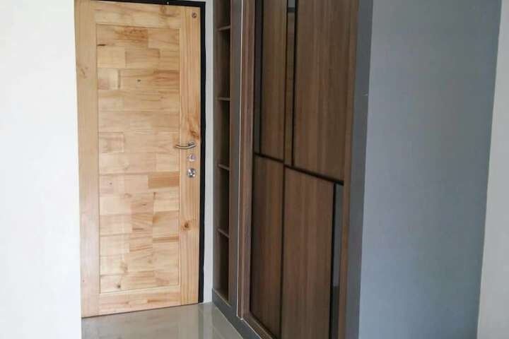 Room 9 of 20