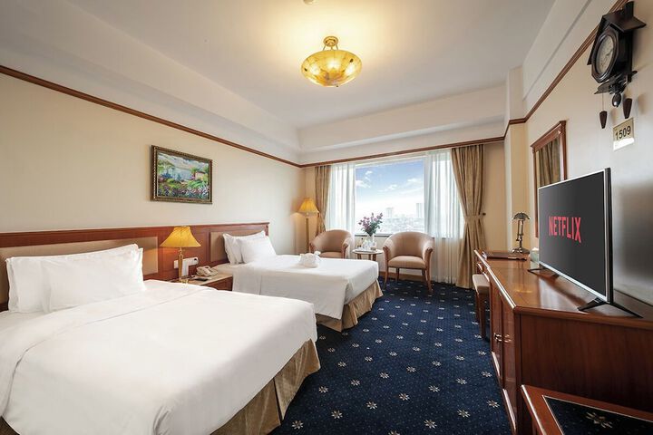 Room 43 of 119