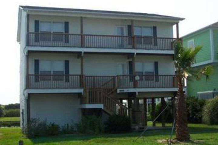 A House at the Beach 4 Br Home in Supply, NC