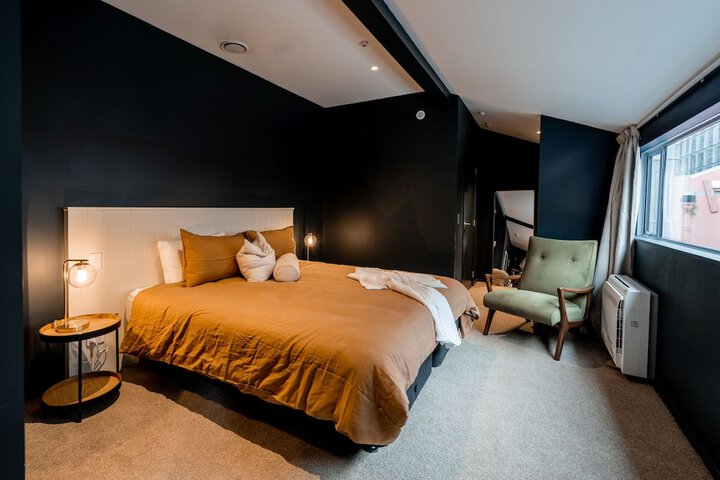 Room 14 of 63