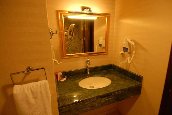 Room 23 of 50