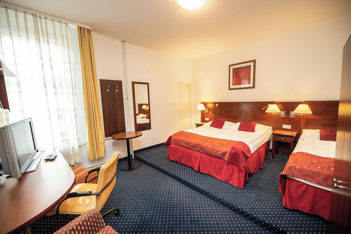Room 17 of 55
