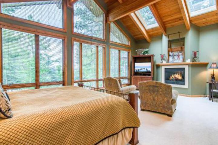 Lakeshore Home 936 in Incline Village, NV