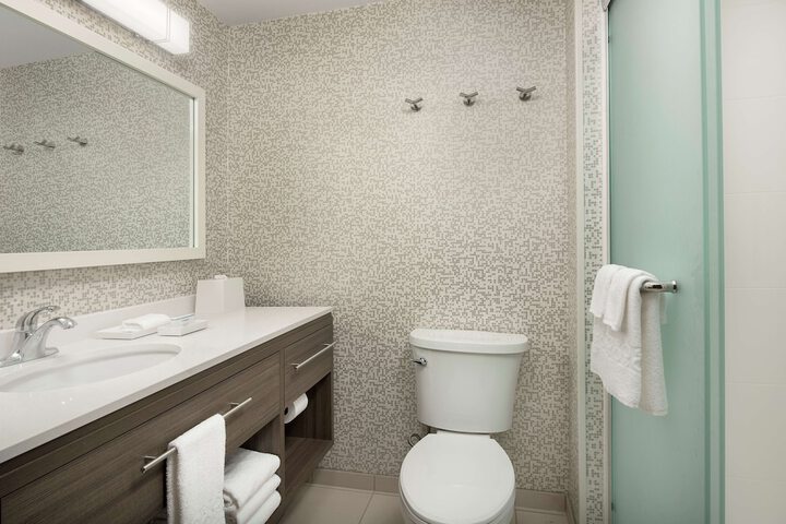 Bathroom shower