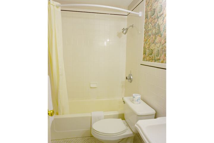 Room 47 of 89