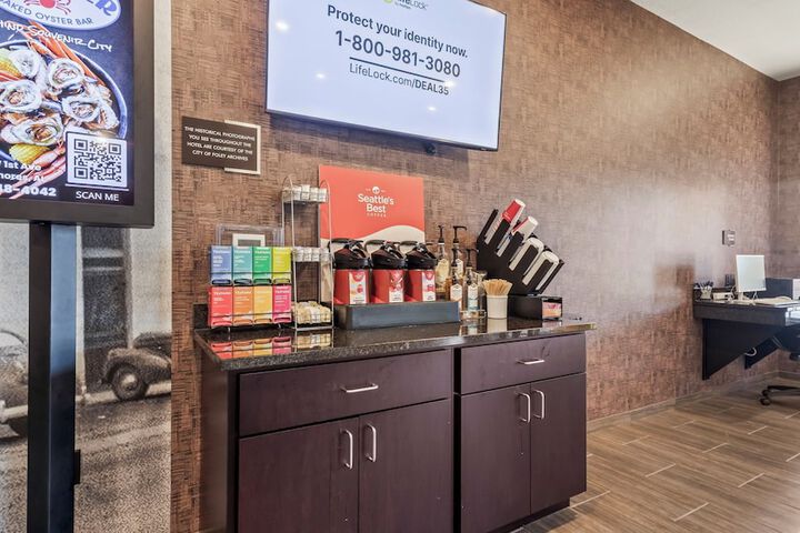 Breakfast/Coffee Service 61 of 84