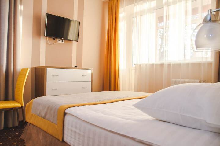 Room 9 of 43