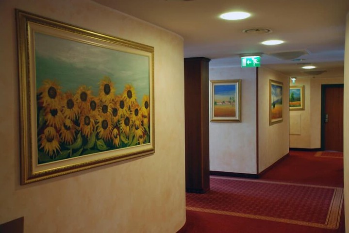 Hotel Interior 17 of 20