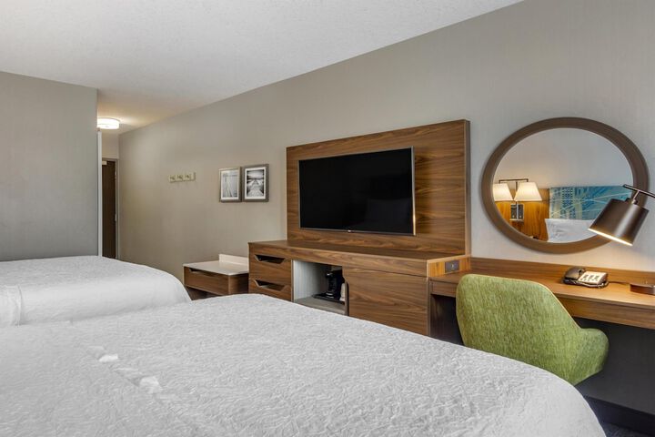 Room 11 of 30