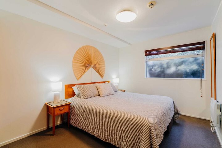 Room 12 of 90