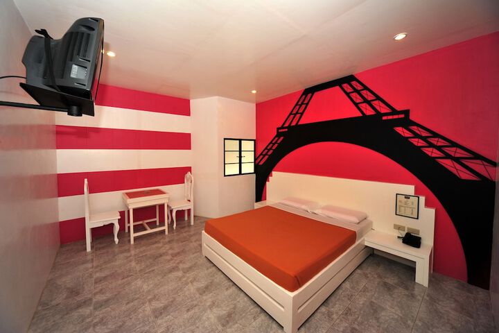 Room 9 of 45
