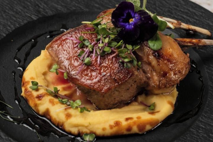Dining 44 of 71
