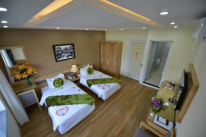 Room 28 of 52