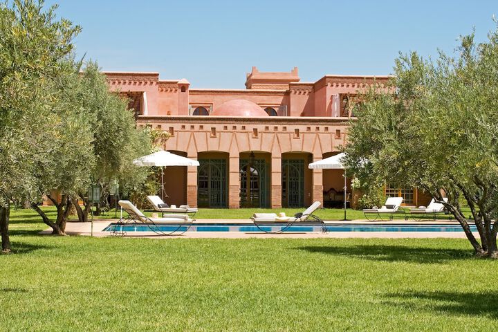 Pool Hotel