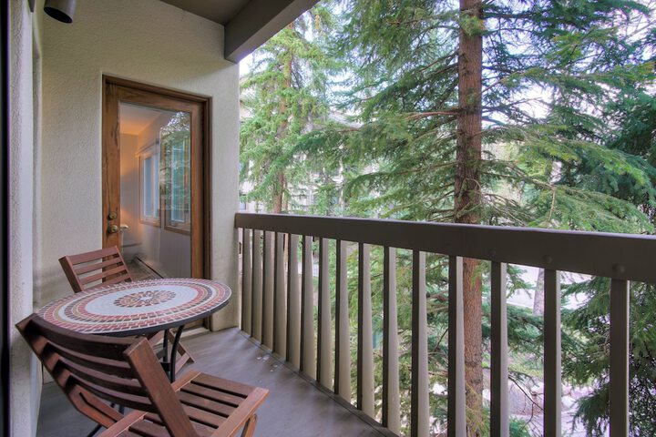 Terrace/Patio 43 of 95