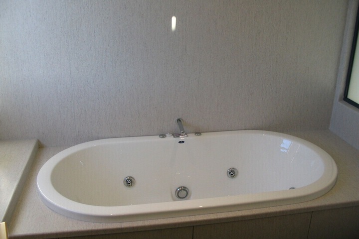 Spa 33 of 37