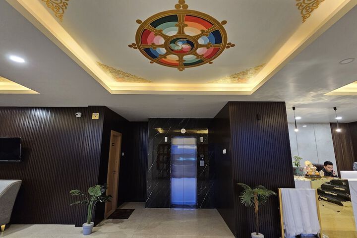 Hotel Interior 9 of 62