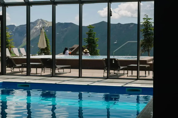 Pool 22 of 39
