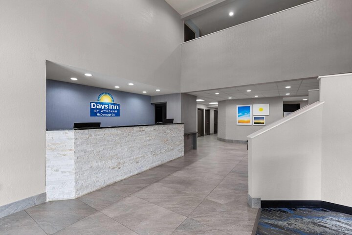 Entrance & Lobby