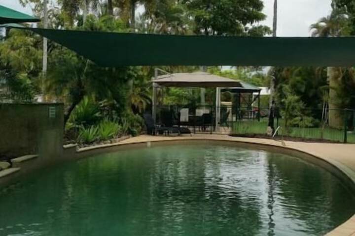 Pool 20 of 29