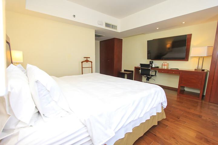 Room 30 of 150