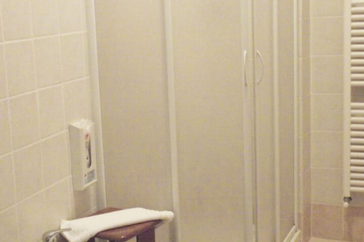 Room 57 of 114