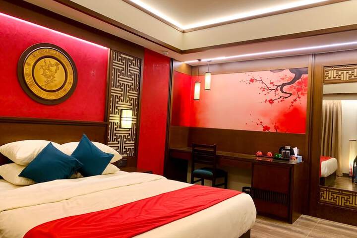 Room 8 of 47