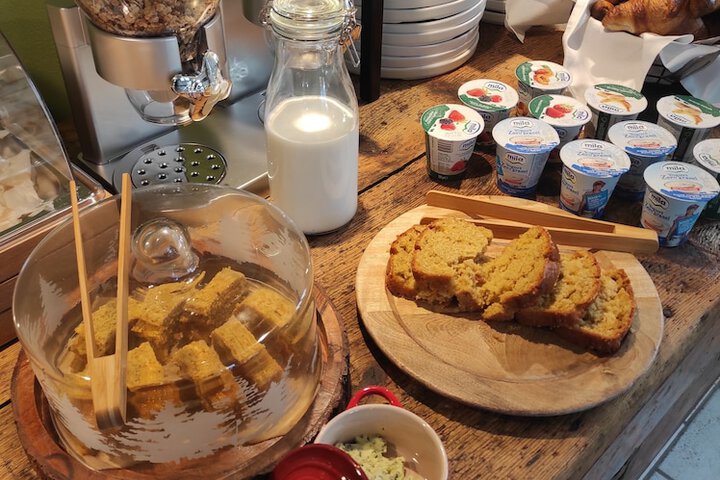 Breakfast/Coffee Service 97 of 152