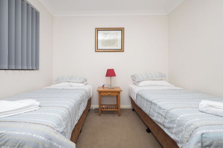 Room 7 of 24