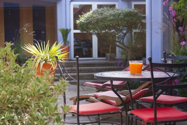 Terrace/Patio 54 of 64