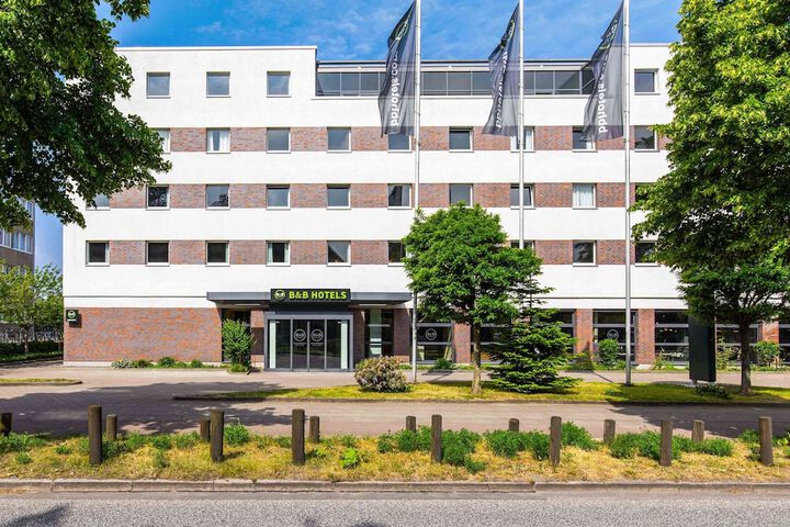 Hotel Entry
