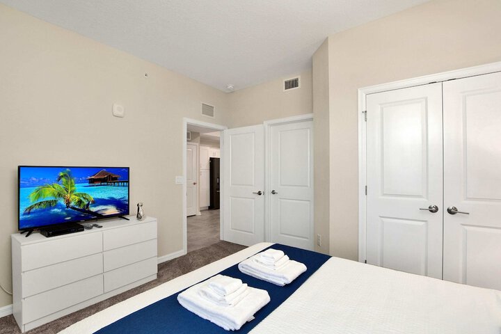 Room 11 of 53