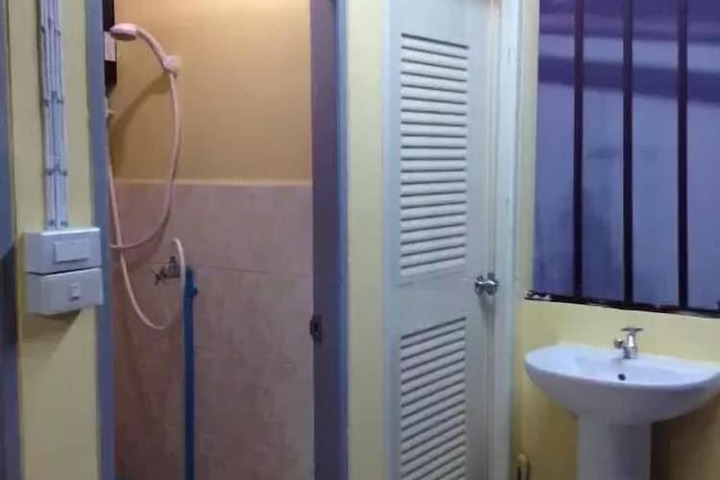 Room 29 of 49
