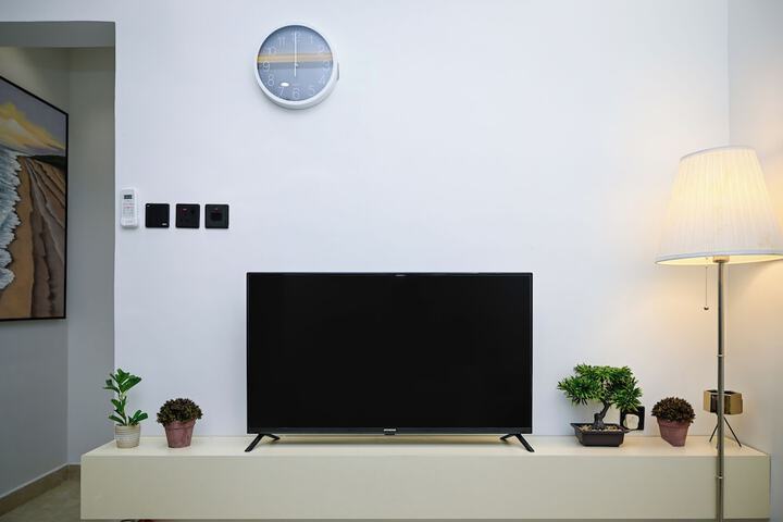 Room 12 of 32