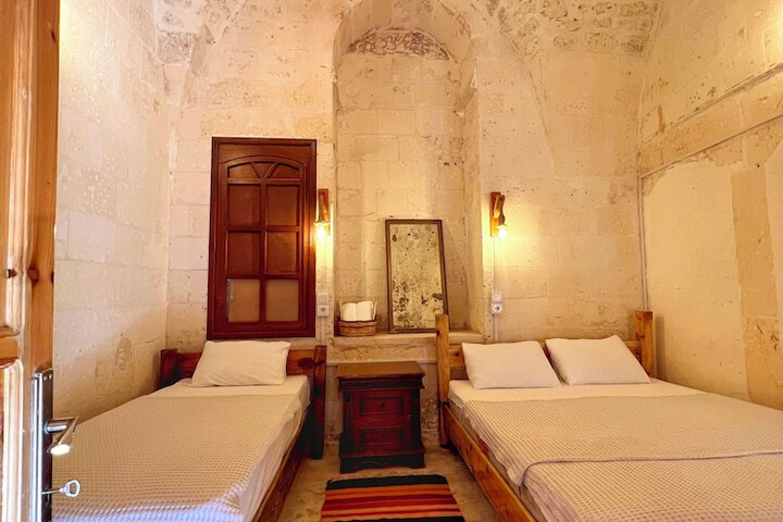 Room 5 of 26