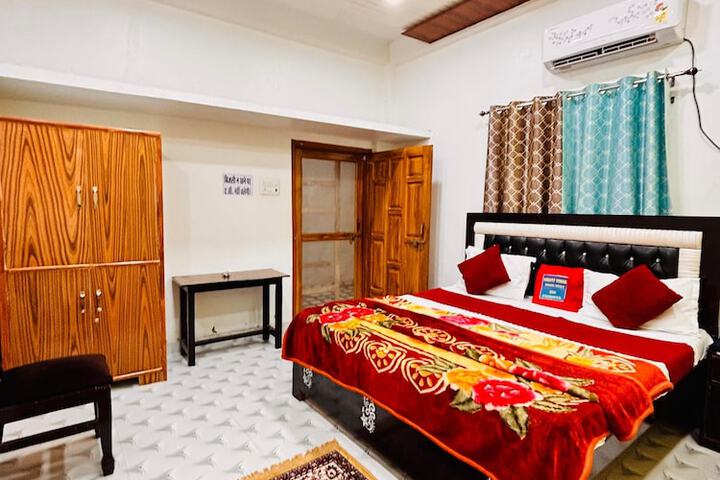 Room 5 of 25