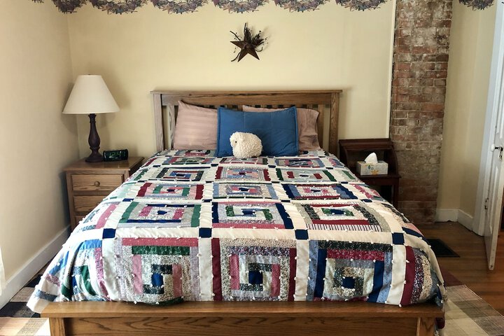 Room 2 of 39