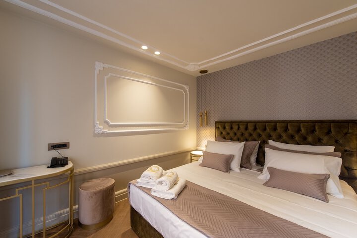 Room 15 of 41