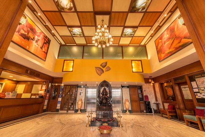 Guest Lobby