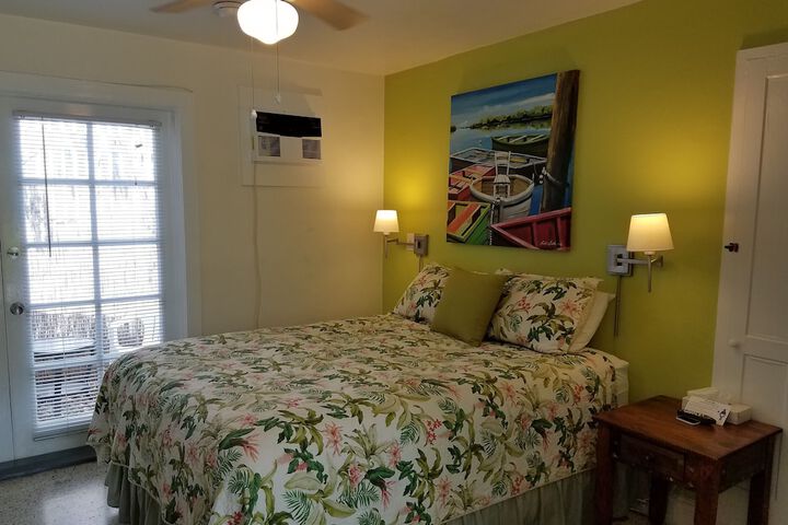 Room 31 of 218