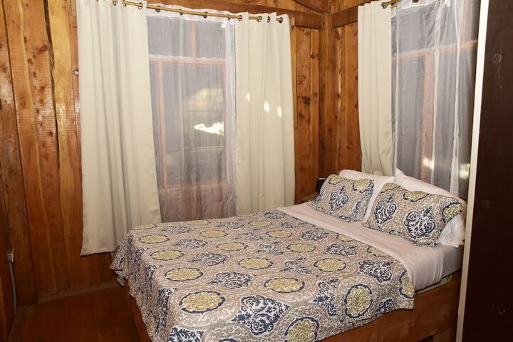 Room 2 of 32