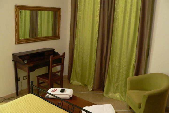 Room 13 of 64