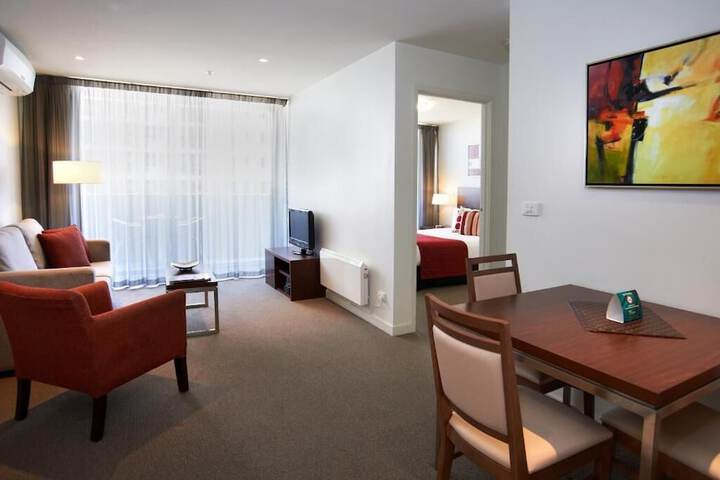 Room 17 of 36