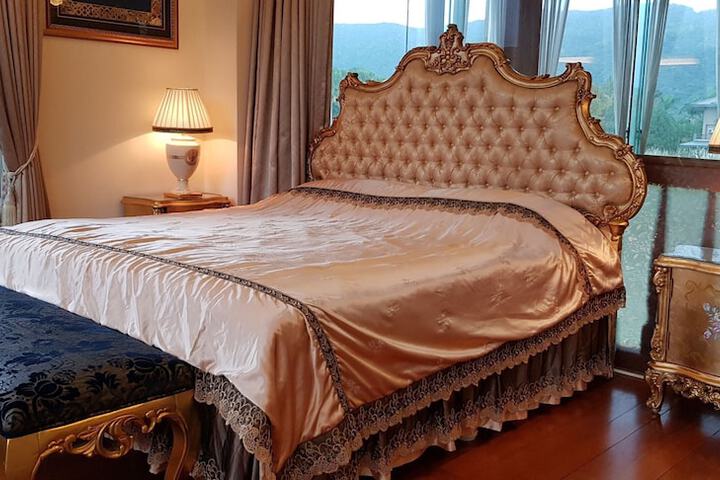 Room 21 of 58